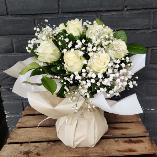 Bouquet rond 10 roses blanches (gros bouton)